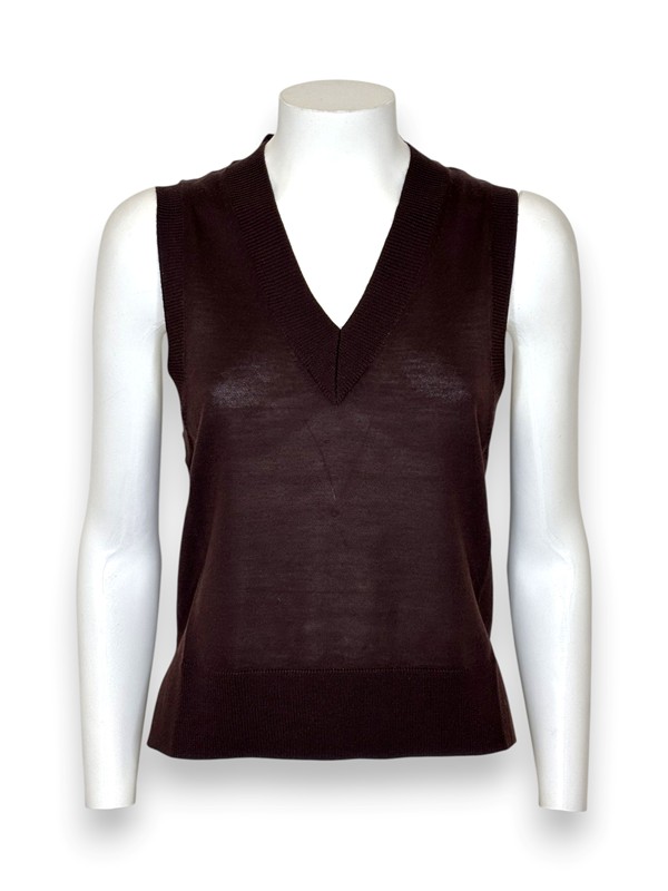 3B77FA95B9D848BE63B04862B8C14354_ Gilet scollo v lana merino