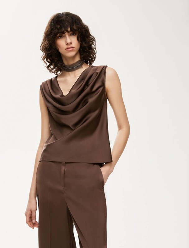 Top graffato in raso