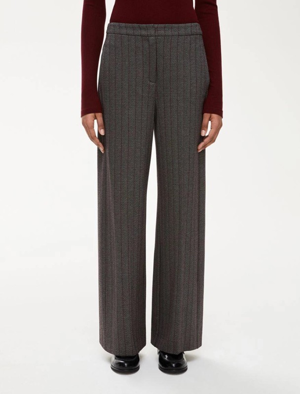 Pantalone palazzo gessato e spigato