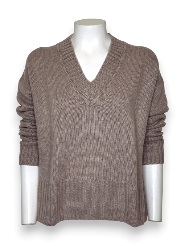 Maglia scollo v lana