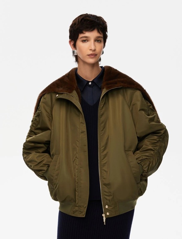 Bomber nylon con cappuccio ecopelliccia