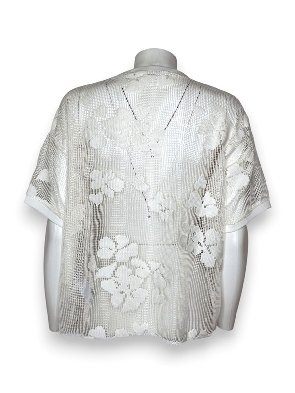 T-shirt over pizzo rete a fiori