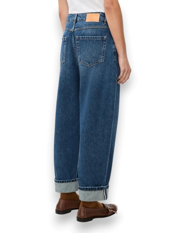 Jeans barrel