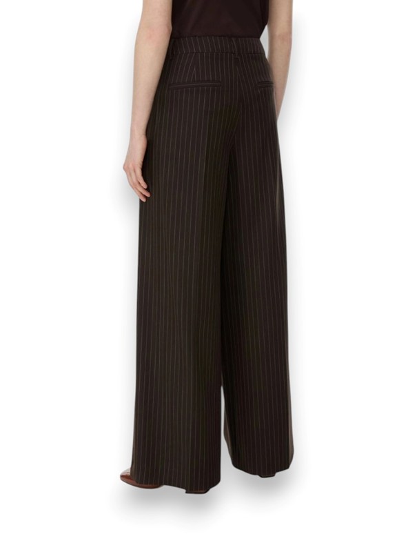 Pantalone wide legs con pinces gessato