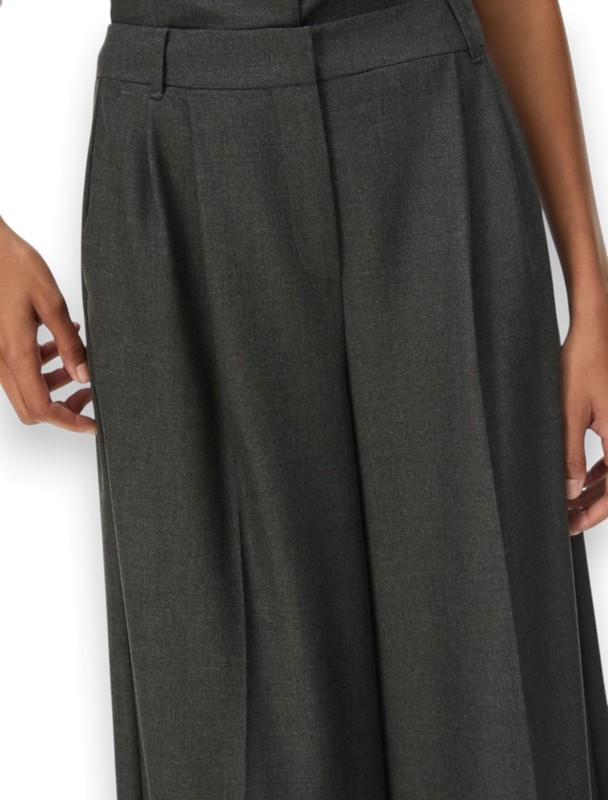 Pantalone wide legs con pinces